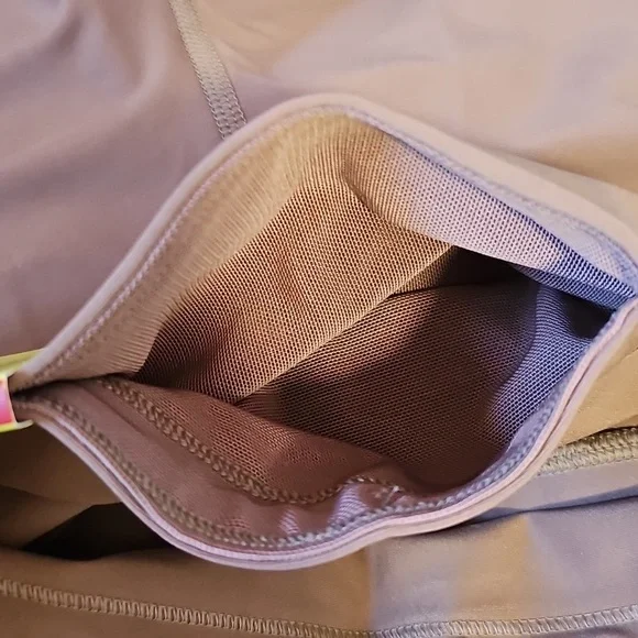 NWT All In Motion UPF 50+ Workout Set Light Brown XS - Picture 12 of 15